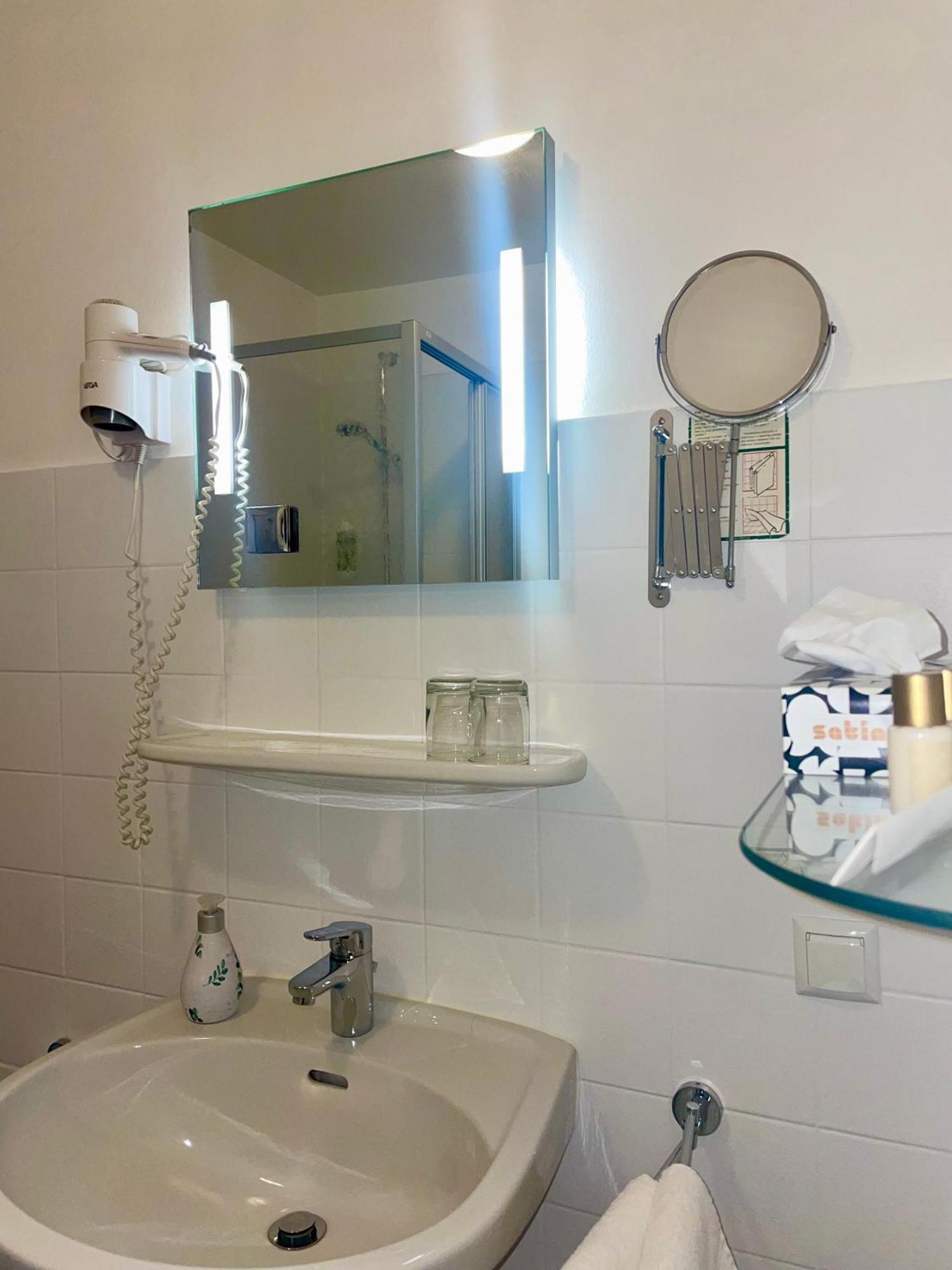 Hotel-Pension Hommen Coblence Extérieur photo